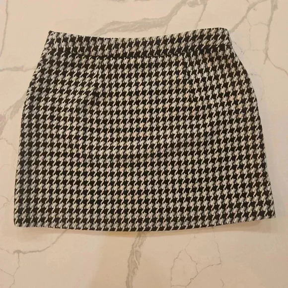 Express Houndstooth Wool  Full Zip Mini Skirt Black Gray White Womens Size 8 - Picture 2 of 7
